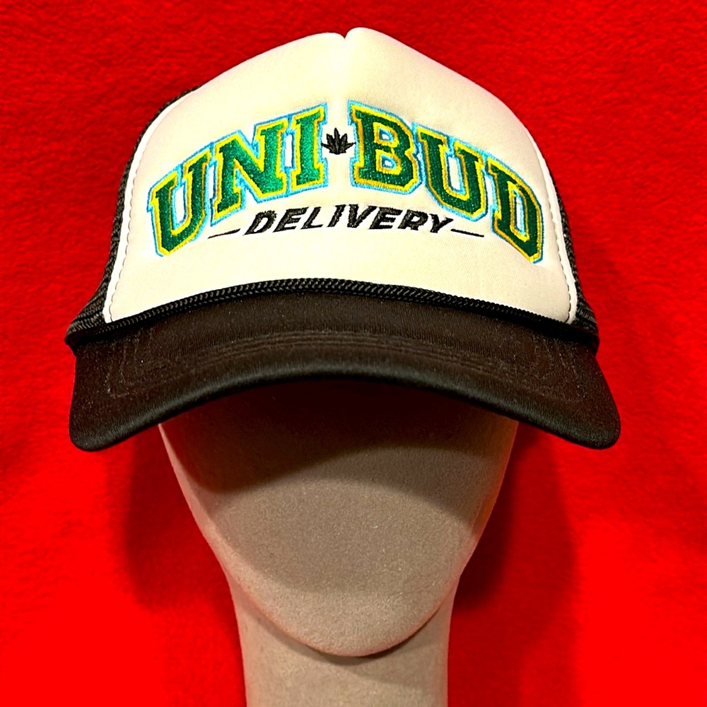 NWOT UNI-BUD Marijuana Trucker Hat in Black White & Green w/Double Row Snapback
